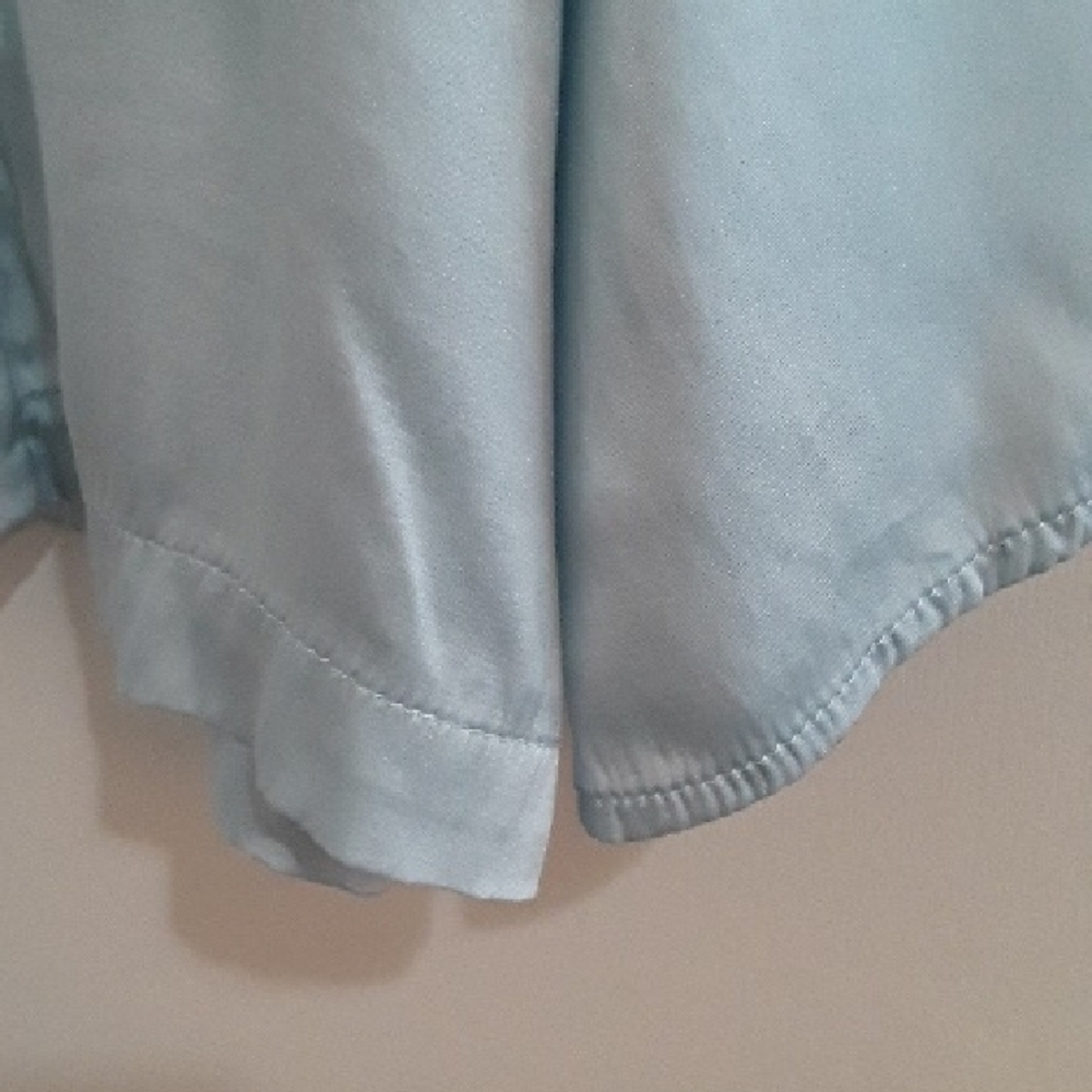 Winter Silks Soft Blue Open Blouse, So cute over camisole, Flowy, M - Picture 10 of 10